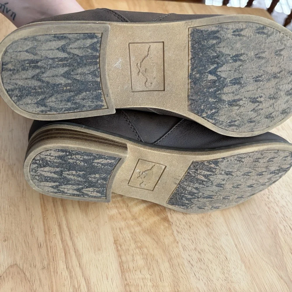 Rocket Dog size small